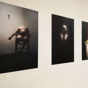 [LE SOUVERAIN ASSOUPI SOUS LA CROIX] and other prints