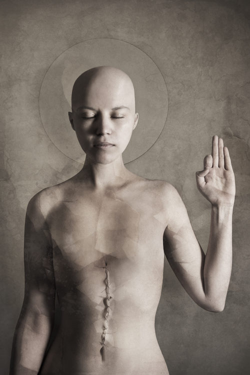 [SAINTE-MORPHINE]<br>Model : <u><a href="http://www.dariaendresen.com/">Daria Endresen</a></u><br><u><a href="http://www.nihil.fr/product/sainte-morphine/">Order a print</a></u>